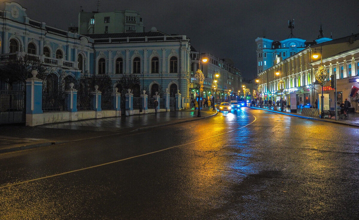 Уголок Москвы - юрий поляков