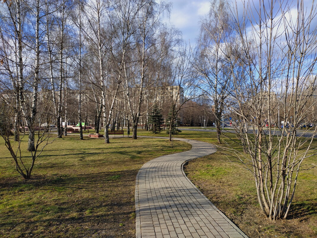 Весна в городе - Андрей Лукьянов