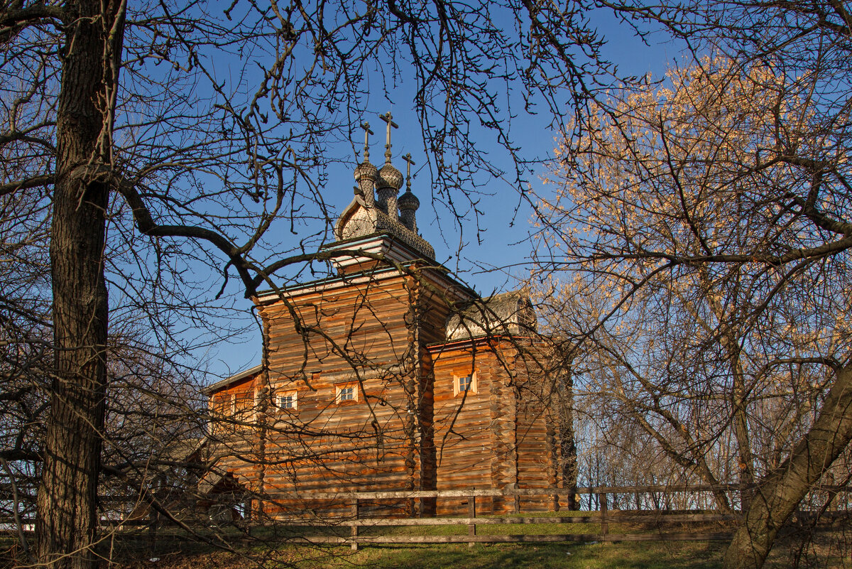 Старая церковь - Галина Розвадовская