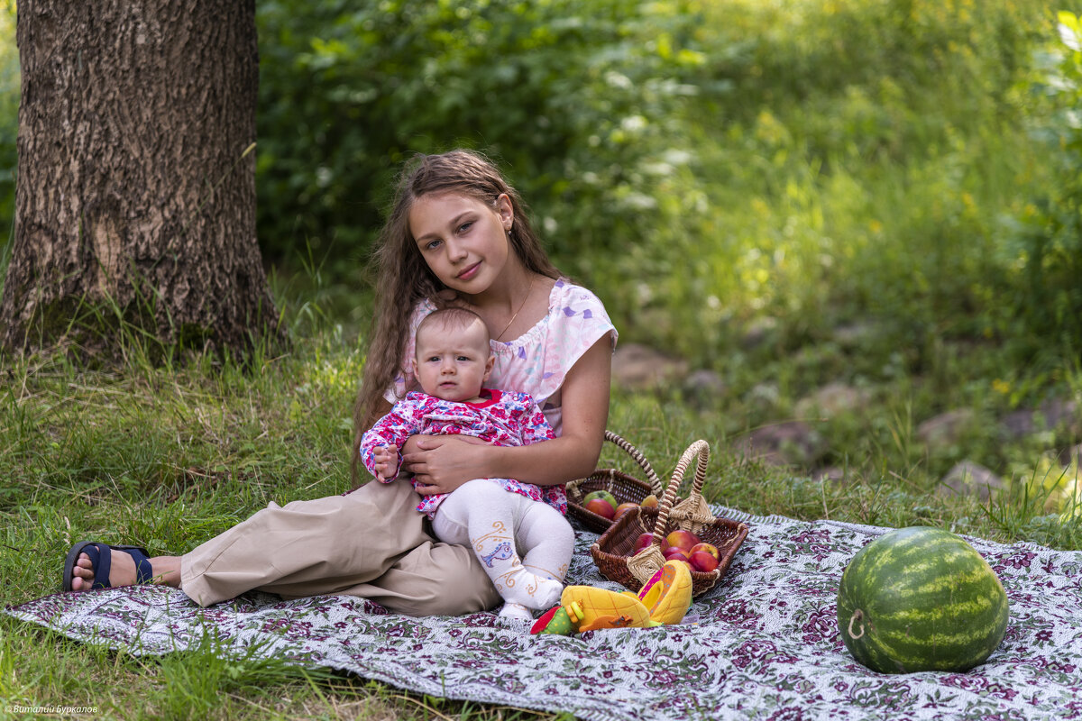 Сестрёнки... - Виталий Буркалов Сестрёнки... - Виталий Буркалов