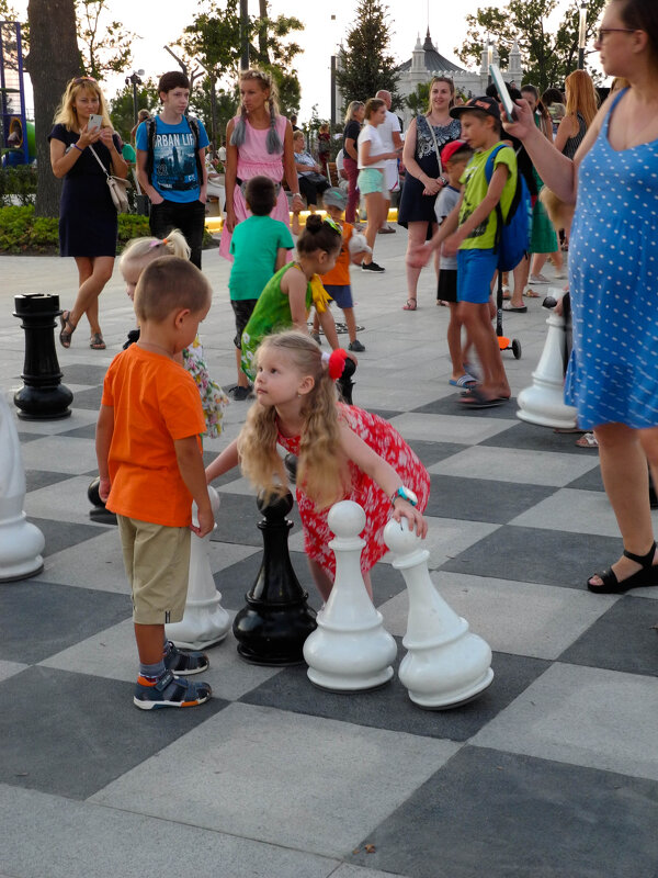 Два красных бантика - Любовь Два красных бантика - Любовь