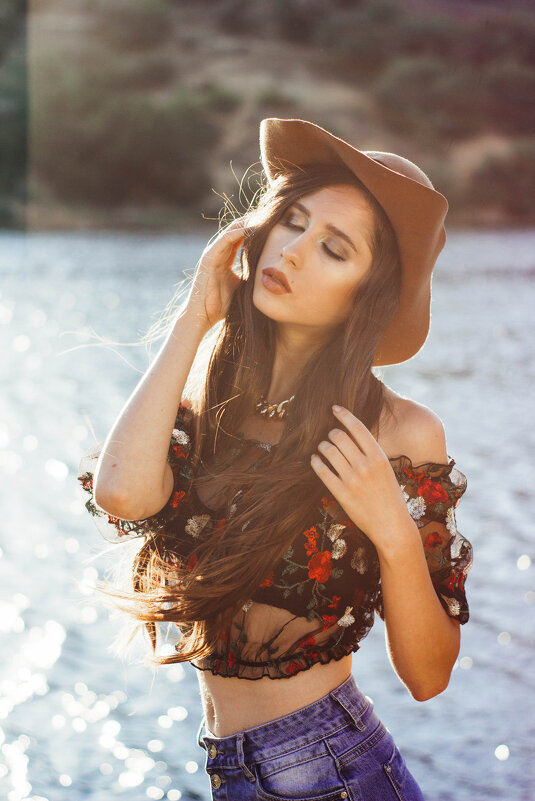 Cowgirl - Mariya Miroshnichenko