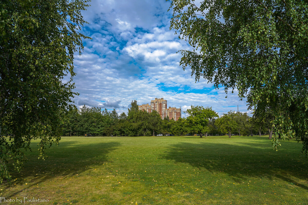Август в Царицыно... - Владимир Жданов Август в Царицыно... - Владимир Жданов