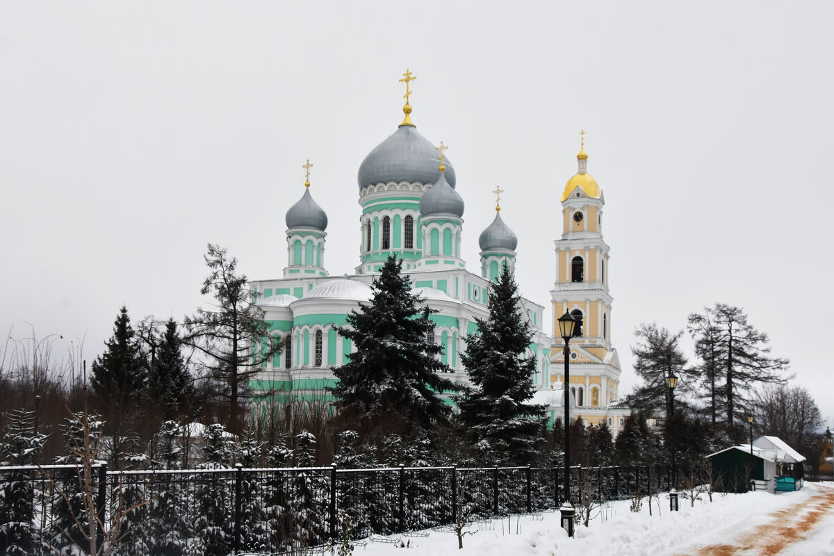 Нижегородская область. Дивеево. Троицкий Собор и Колокольня. - Наташа *****