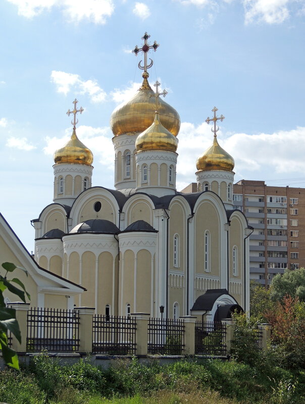 Москва. Церковь Спиридона Тримифунтского в Нагатинском Затоне. - Александр Качалин