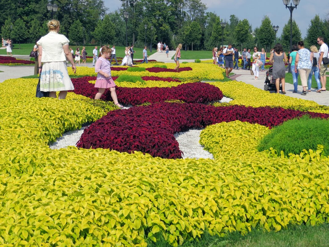 В парке Царицыно - Вера Щукина