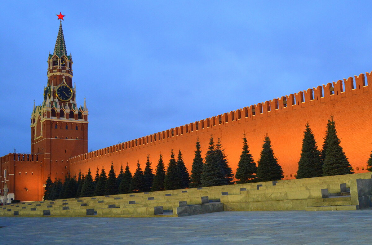 Куранты - Татьяна Лютаева Куранты - Татьяна Лютаева