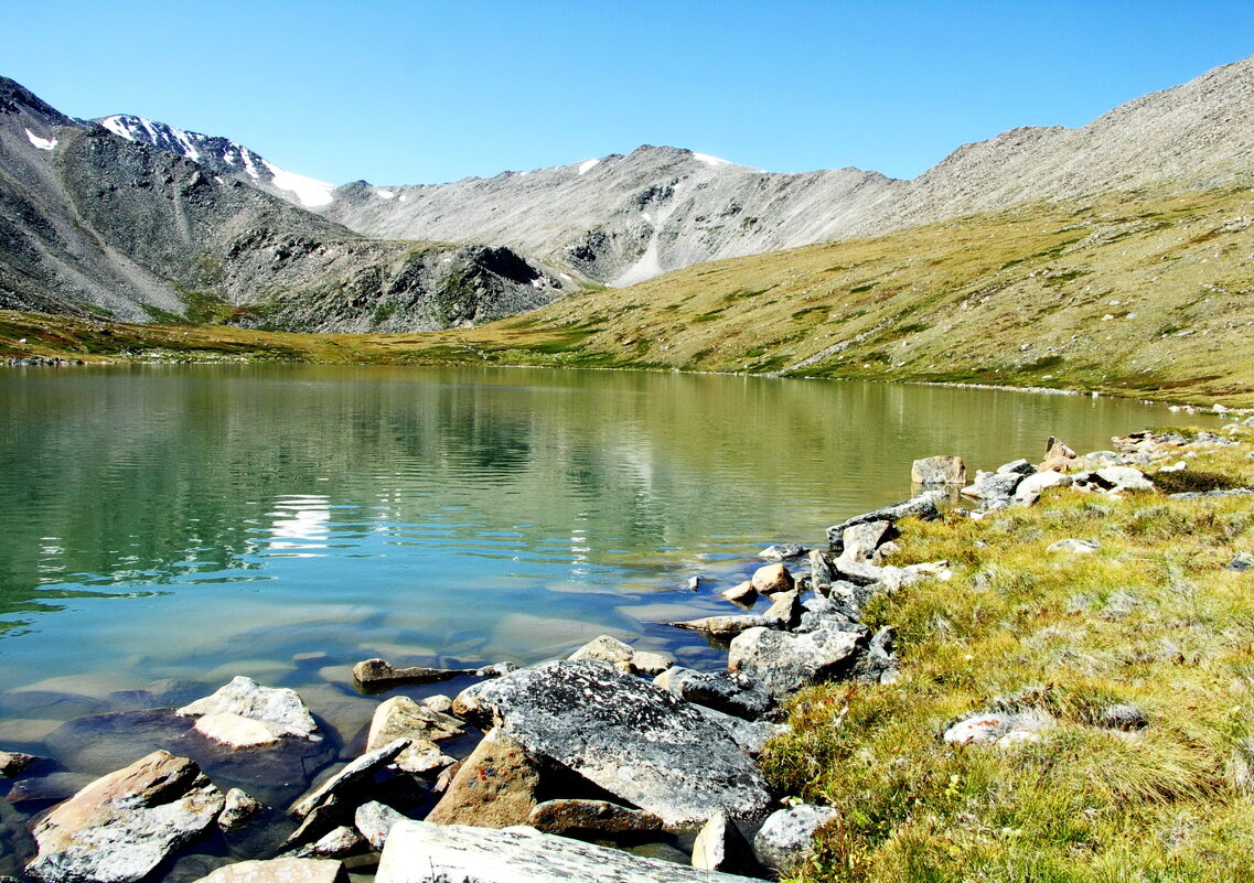 Горное озеро - Галина Горное озеро - Галина