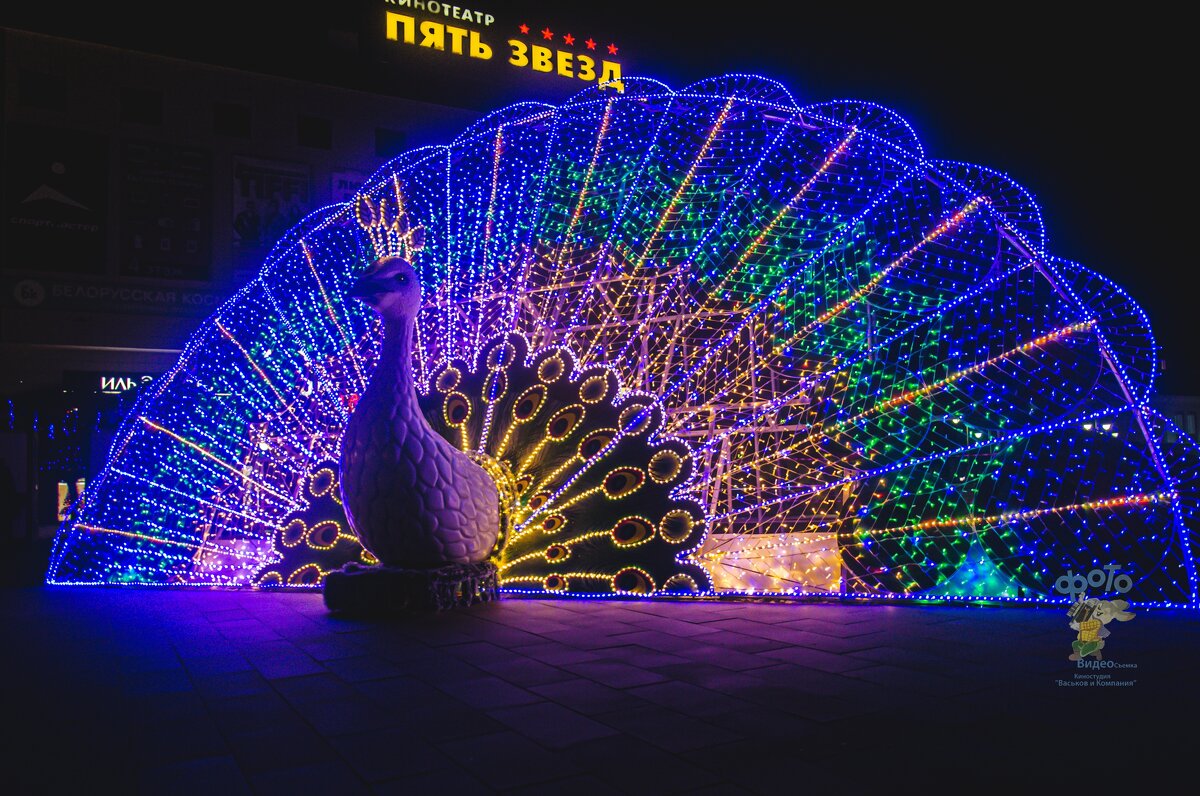 Новогодние украшения Театральной площади. - Руслан Васьков Новогодние украшения Театральной площади. - Руслан Васьков