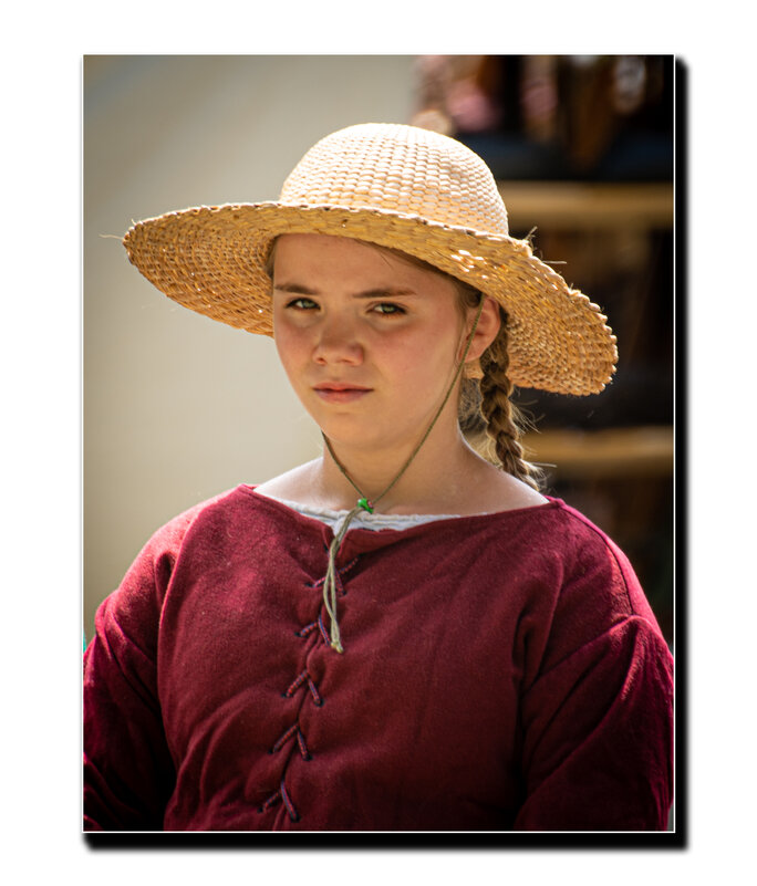 Девочка с косичкой - Евгений Сладкевич Девочка с косичкой - Евгений Сладкевич