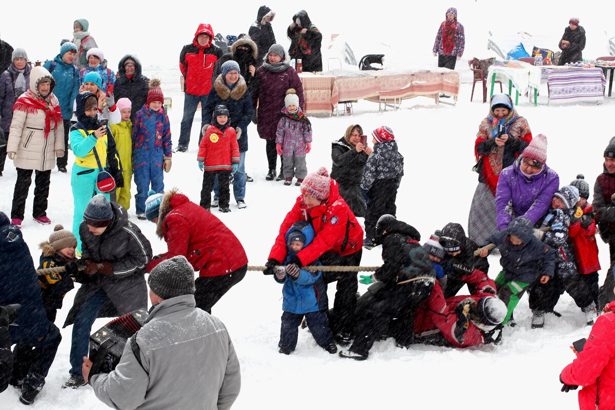Тянем-потянем. - Радмир Арсеньев Тянем-потянем. - Радмир Арсеньев