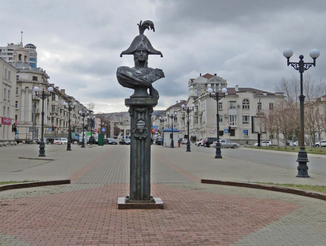 Памятник М. П. Лазареву. - ИРЭН@ . Памятник М. П. Лазареву. - ИРЭН@ .