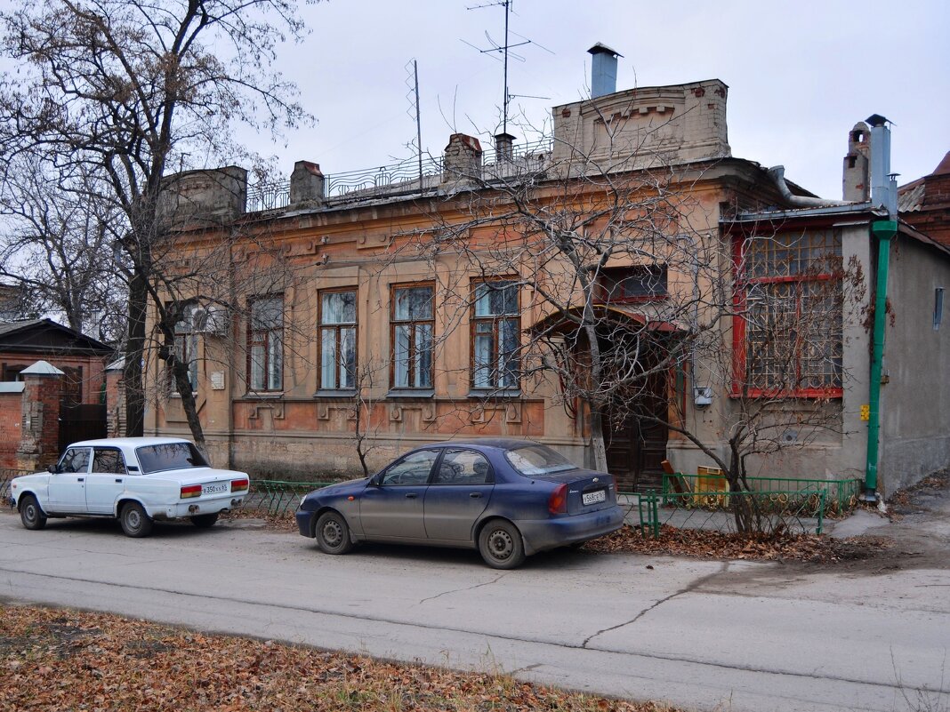 Новочеркасск. Дом по ул. Александровской 100. - Пётр Чернега