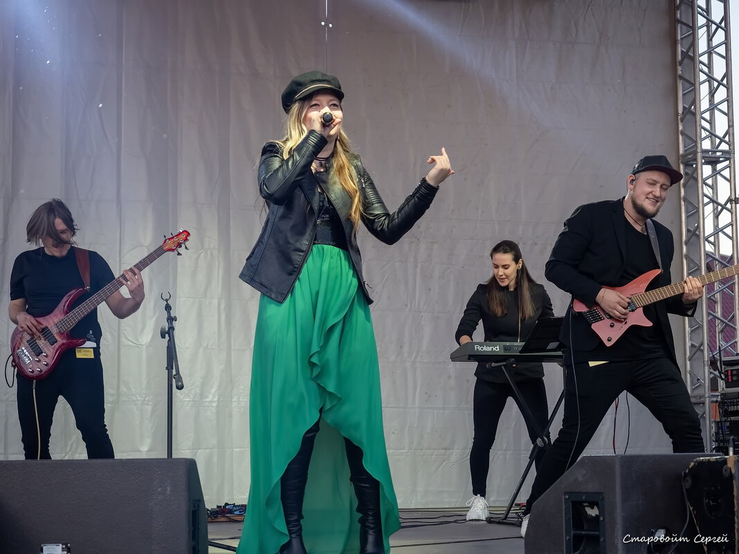 *** - Сергей Старовойт