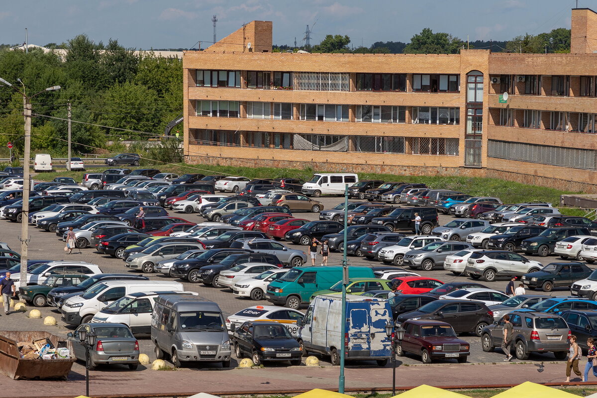 Субботний день около дмитровского рынка. - Анатолий. Chesnavik. Субботний день около дмитровского рынка. - Анатолий. Chesnavik.