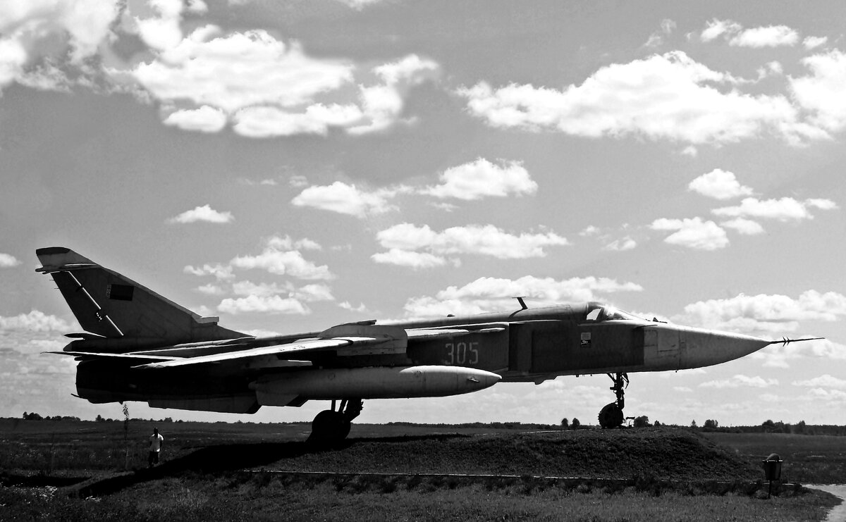 Аэродром Поставы - Евгений Кочуров Аэродром Поставы - Евгений Кочуров