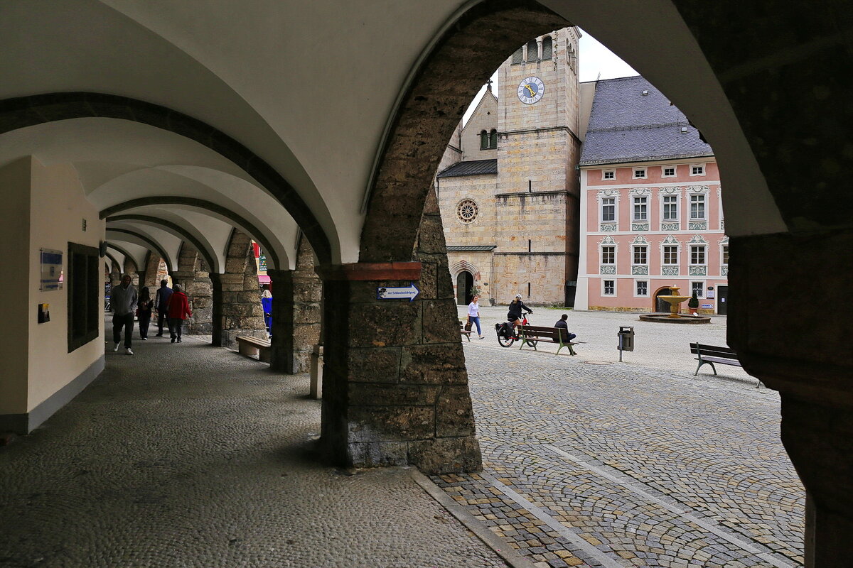 Сквозь своды столетий...)) - Walter Dyck