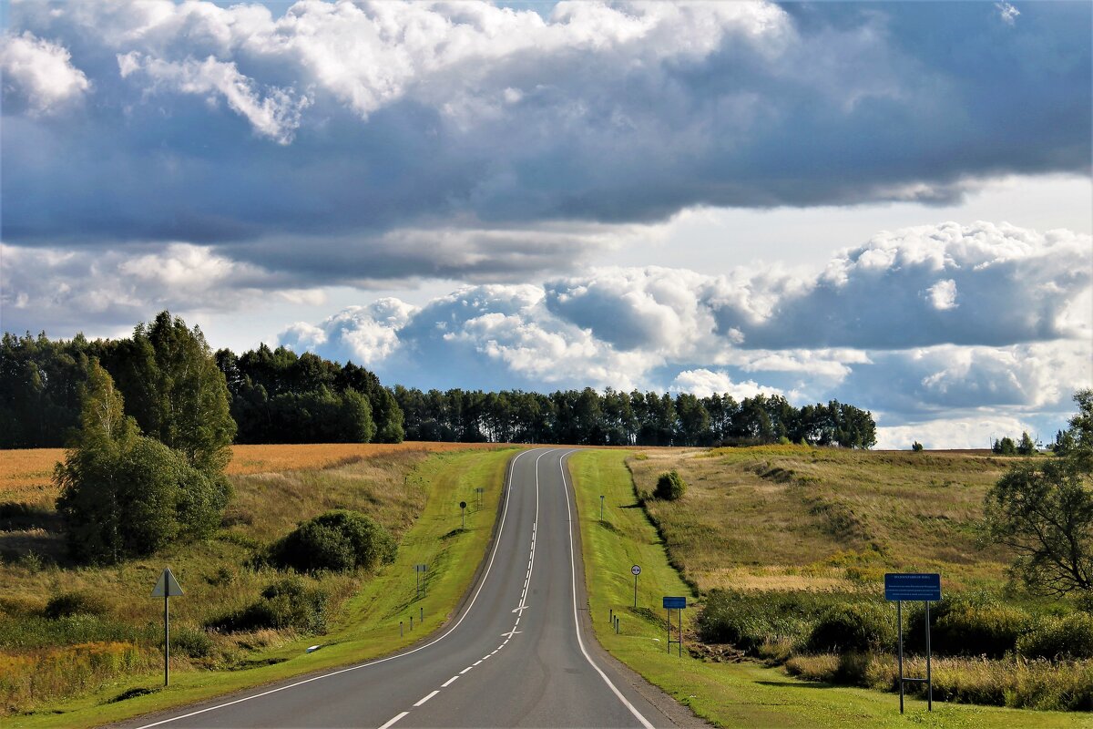 ДОРОГА ВВЕРХ НАД ОБЛАКАМИ - Валентина 