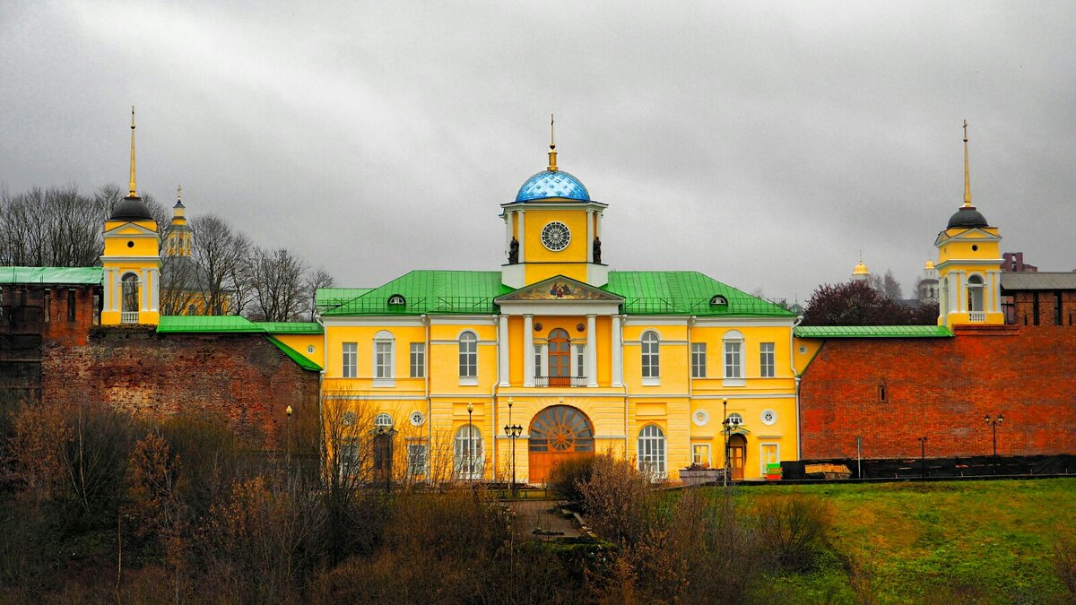 Православные храмы Смоленска. - Милешкин Владимир Алексеевич 