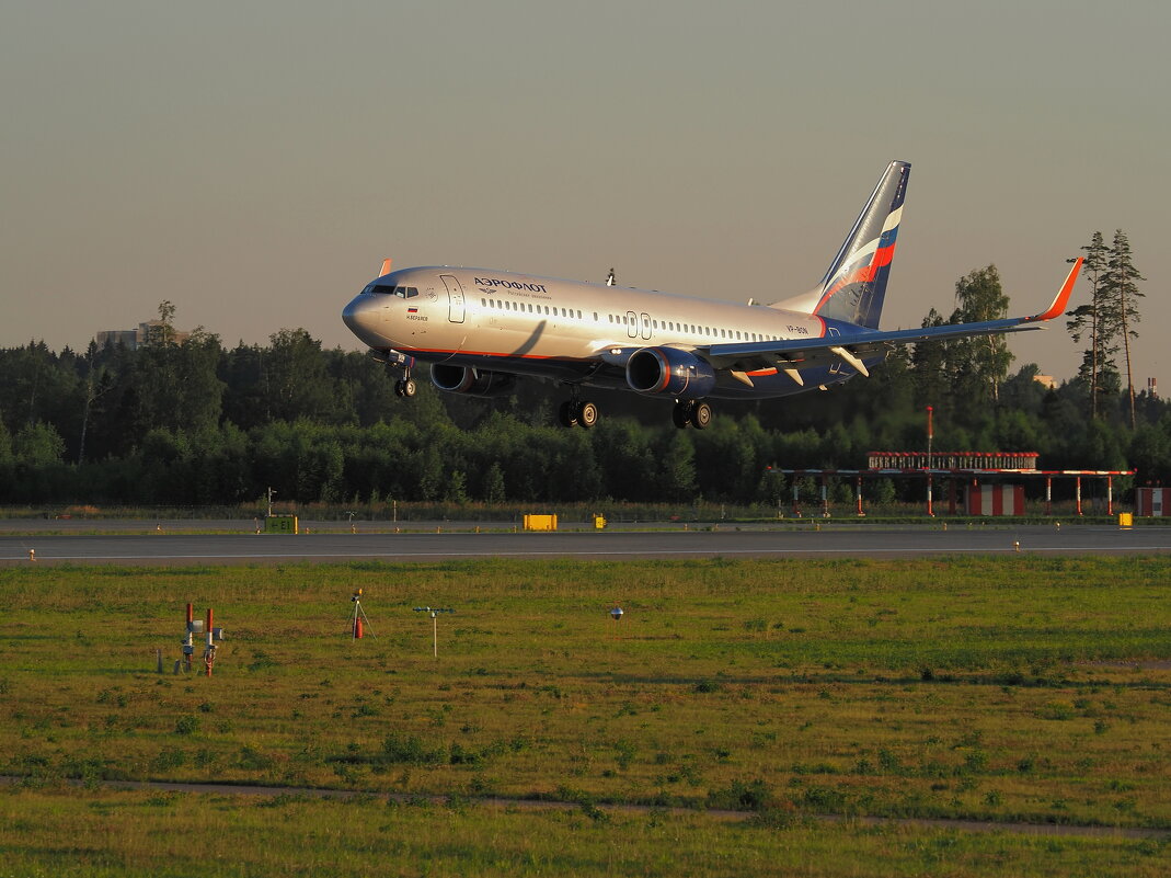 Посадка в Шереметьево - Евгений Седов Посадка в Шереметьево - Евгений Седов