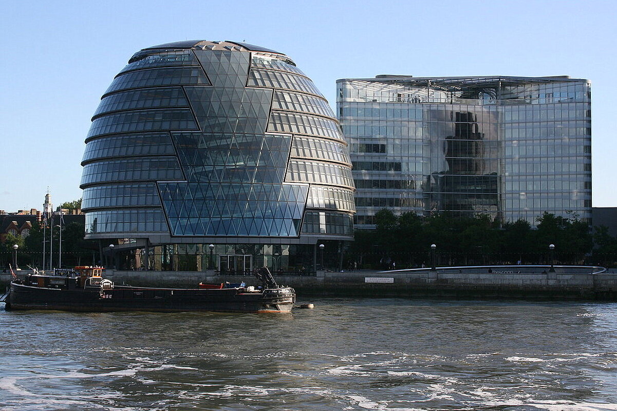 City Hall. London. - zavitok *