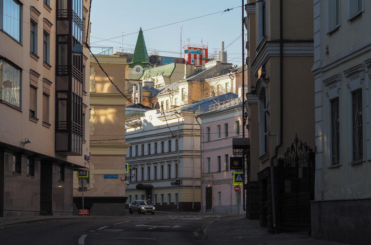 Уголок Москвы - юрий поляков