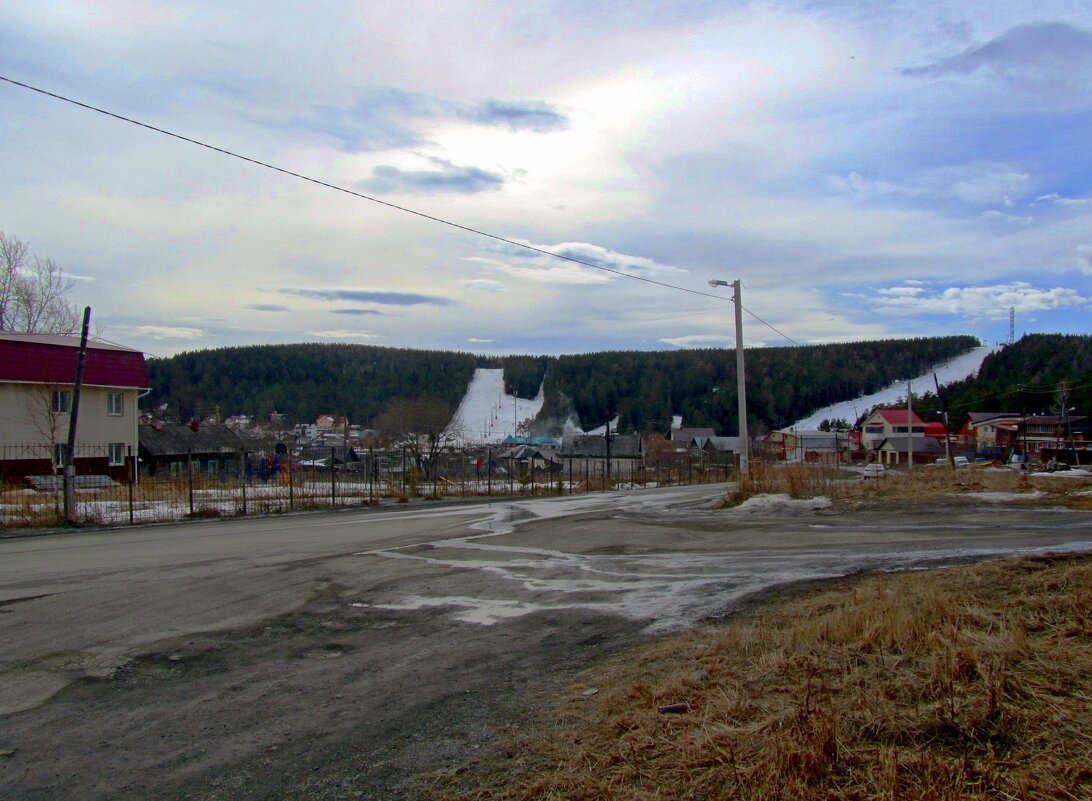 Трамплины возле Первоуральска - Сергей Карачин Трамплины возле Первоуральска - Сергей Карачин