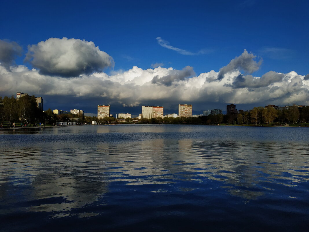Всех с нашим самым большим праздником - с Днем Победы! - Андрей Лукьянов Всех с нашим самым большим праздником - с Днем Победы! - Андрей Лукьянов
