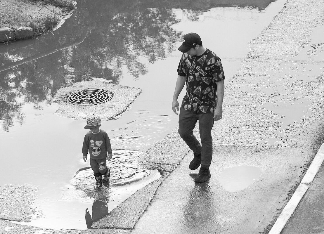 Хорошо с папой гулять... - Владилен Панченко Хорошо с папой гулять... - Владилен Панченко