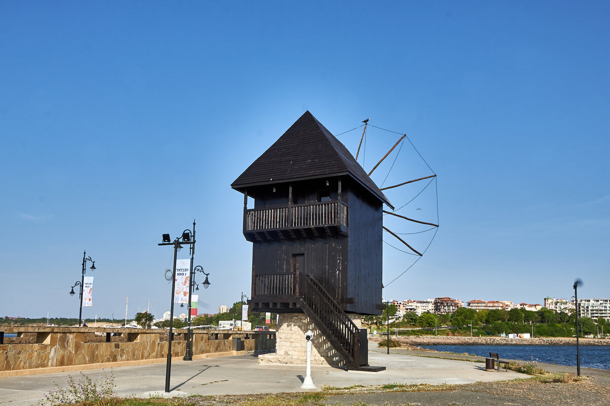 Старая мельница в Несебре - Алексей Р. Старая мельница в Несебре - Алексей Р.