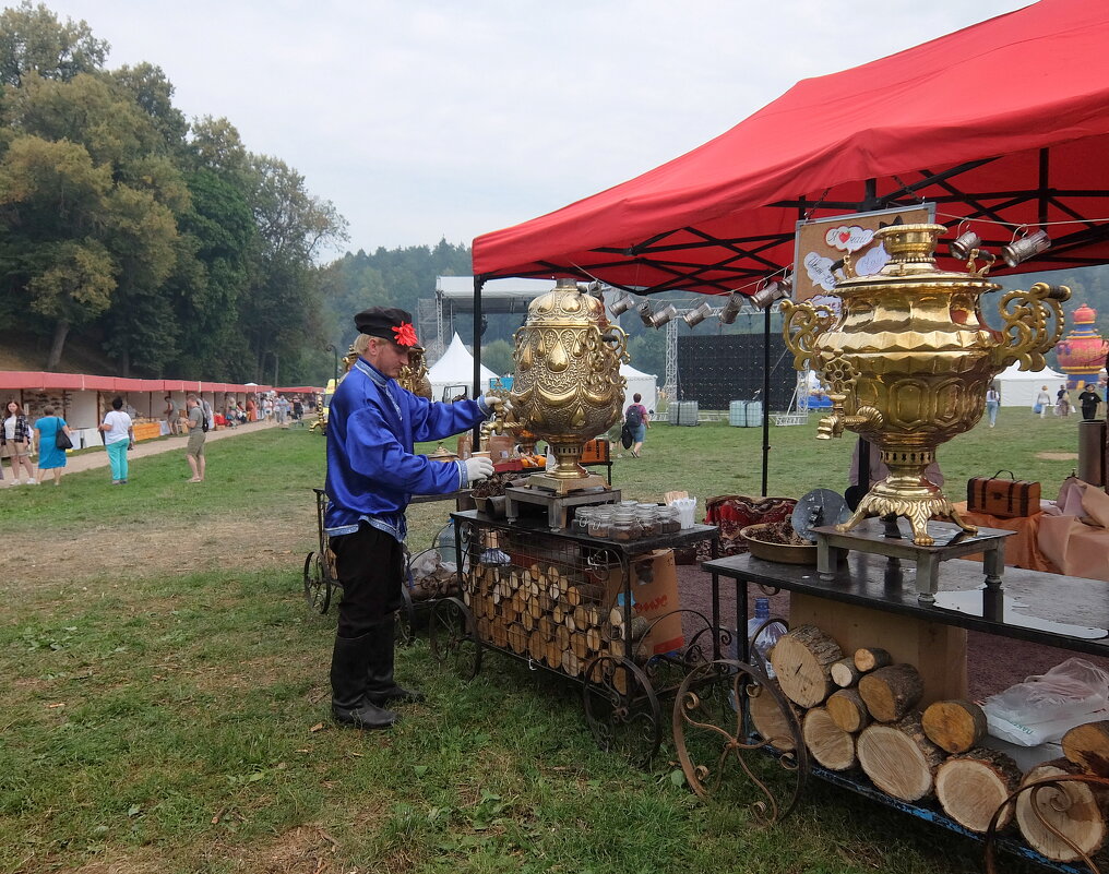 Подходите! Я вас чаем угощу! - Люба Подходите! Я вас чаем угощу! - Люба