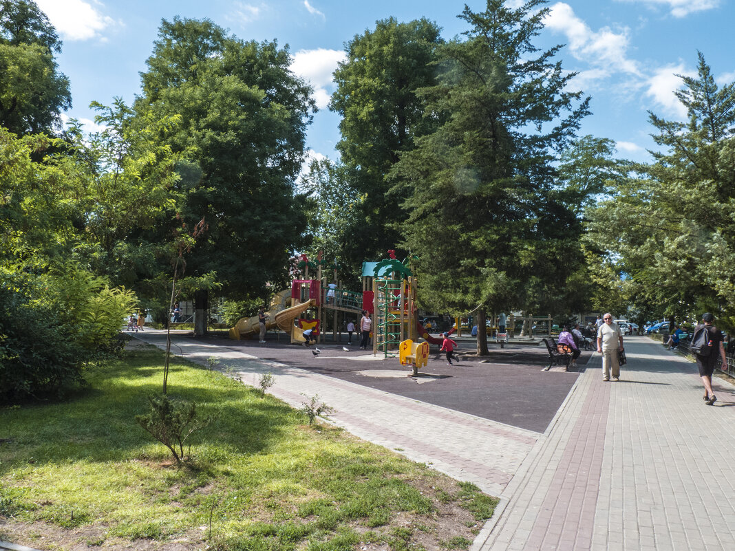 В СЕМИНАРСКОМ ПАРКЕ - Валентин Семчишин