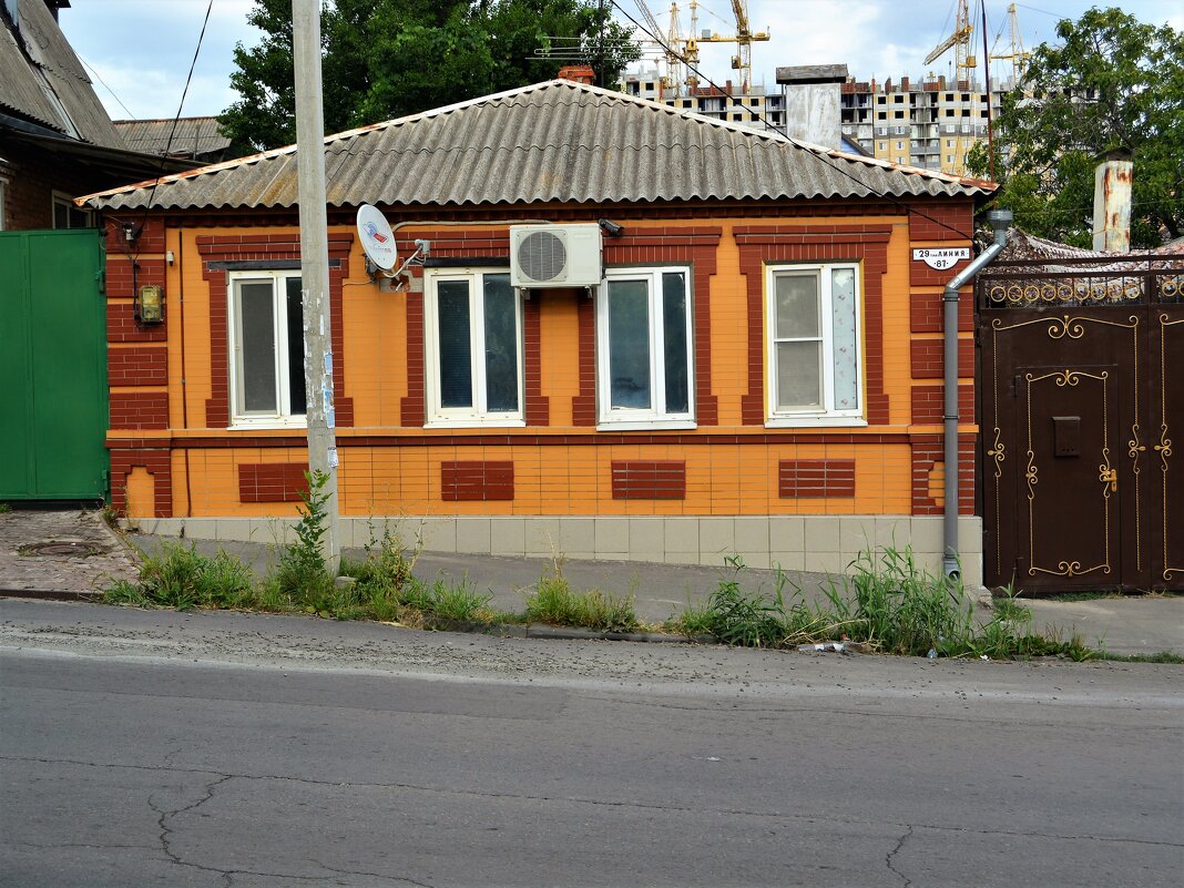 Ростов-н-Дону. Дом по ул. 29-я Линия 87. - Пётр Чернега