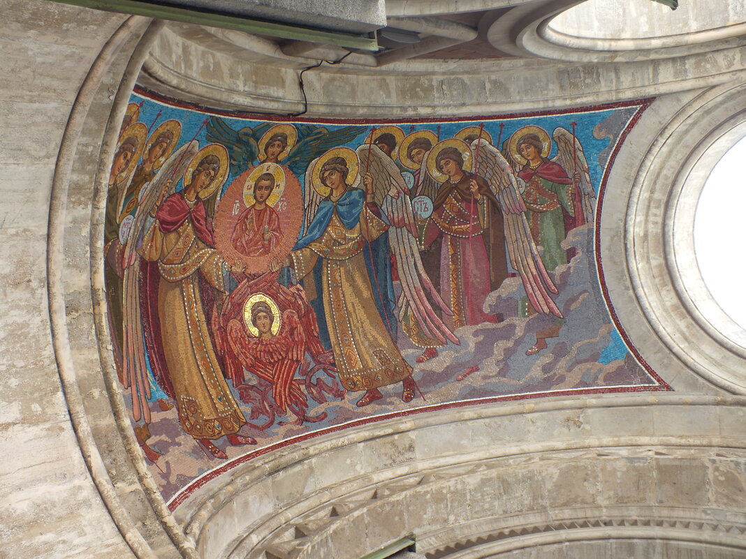 Интерьер Спаса. Мозаичная икона на своде - Стальбаум Юрий Интерьер Спаса. Мозаичная икона на своде - Стальбаум Юрий