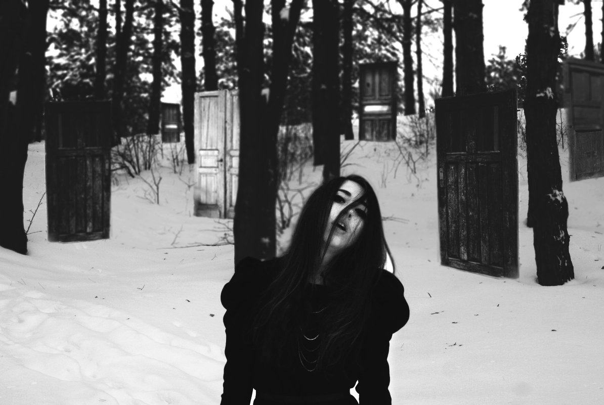 Door forest - Julie Door forest - Julie