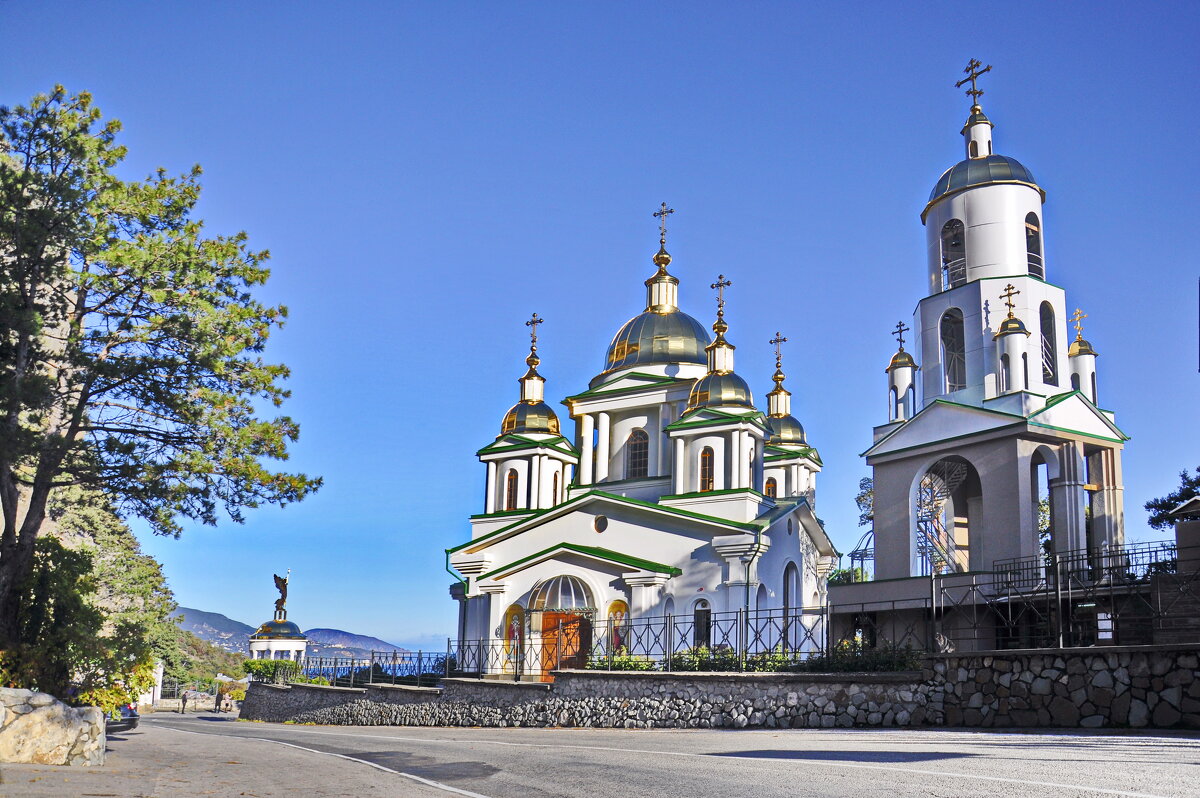 Храм Святого Архистратига Михаила в Ореанде - Марина Волкова