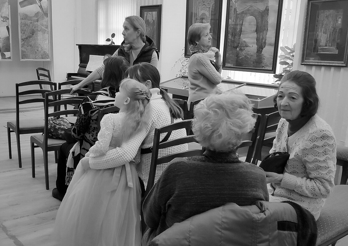 на выставке - Любовь 