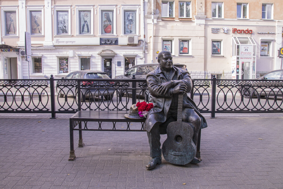 ПАМЯТНИК МИХАИЛУ КРУГУ - Сергей Поникаров