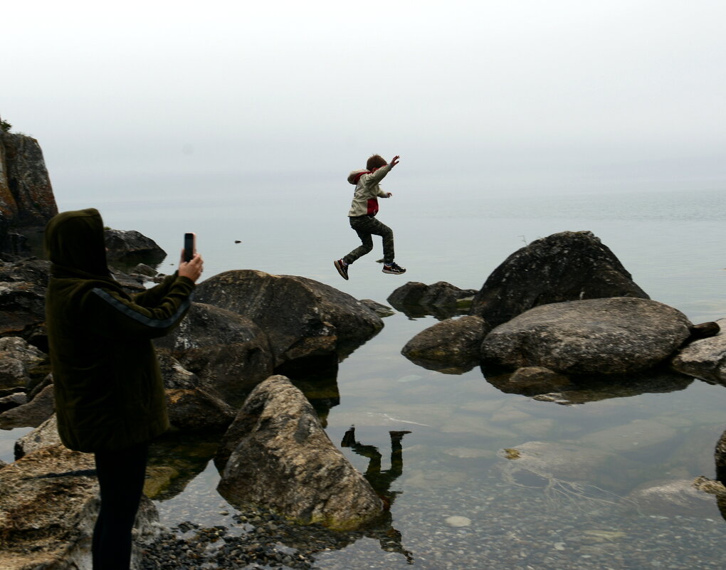 . - Алексей Неустроев