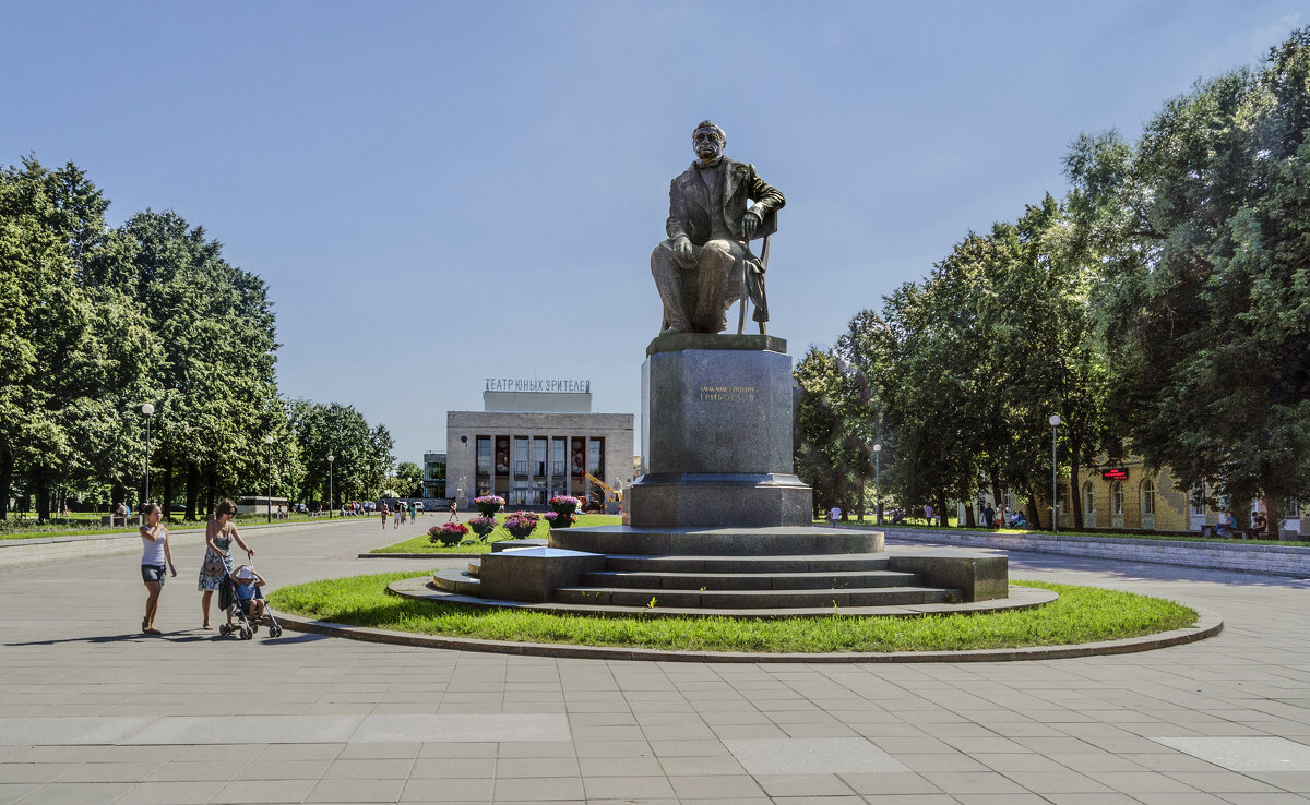 Санкт-Петербург. Памятник А.С.Грибоедову - Стальбаум Юрий 