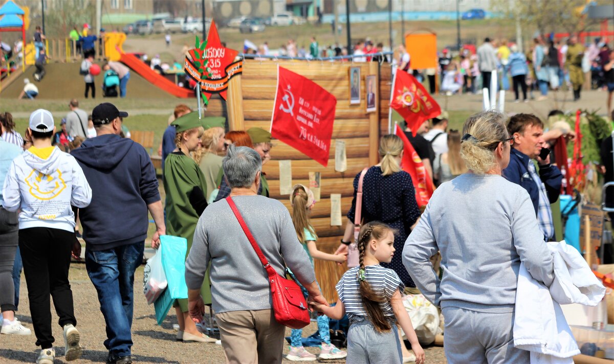 9 Мая на районе - Василий 9 Мая на районе - Василий