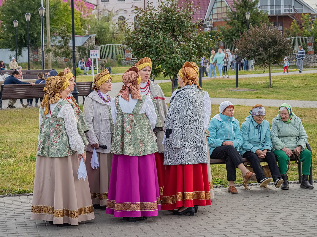 *** - Сергей Старовойт