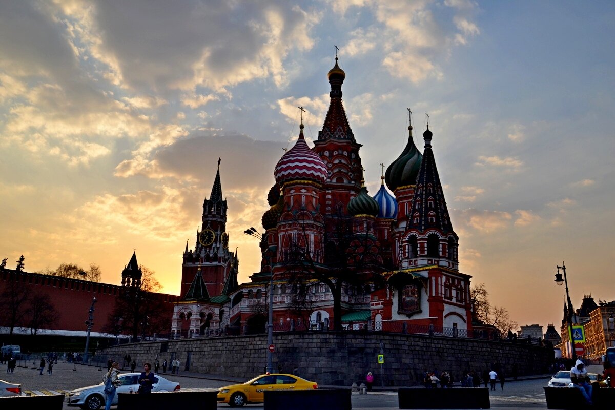 МОСКВА, прогулка. - Виктор Осипчук МОСКВА, прогулка. - Виктор Осипчук