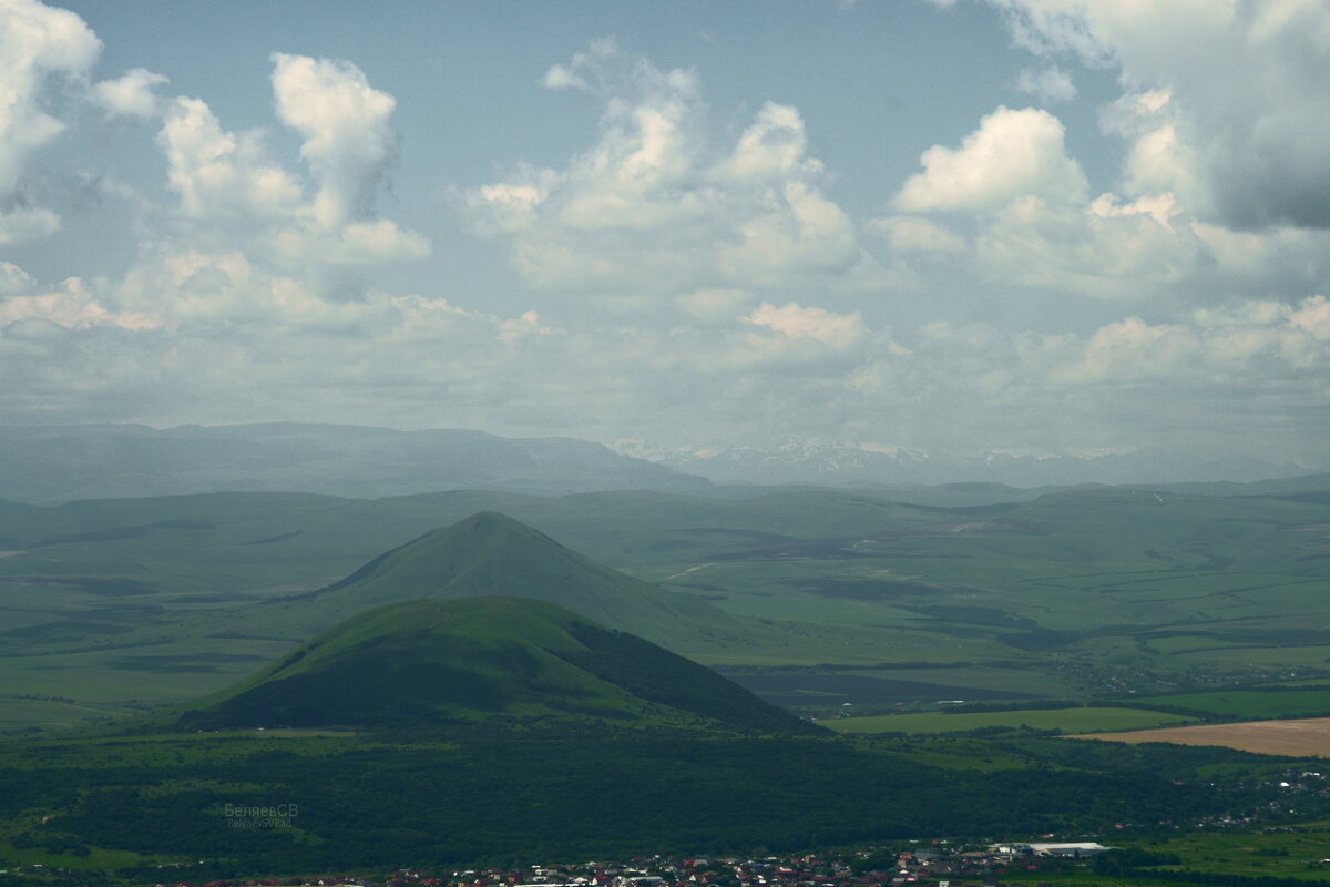 Эльбрус за облаками - Сергей Беляев