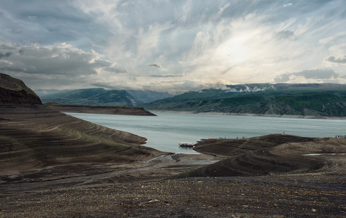 Чиркейское водохранилище - Лилия .