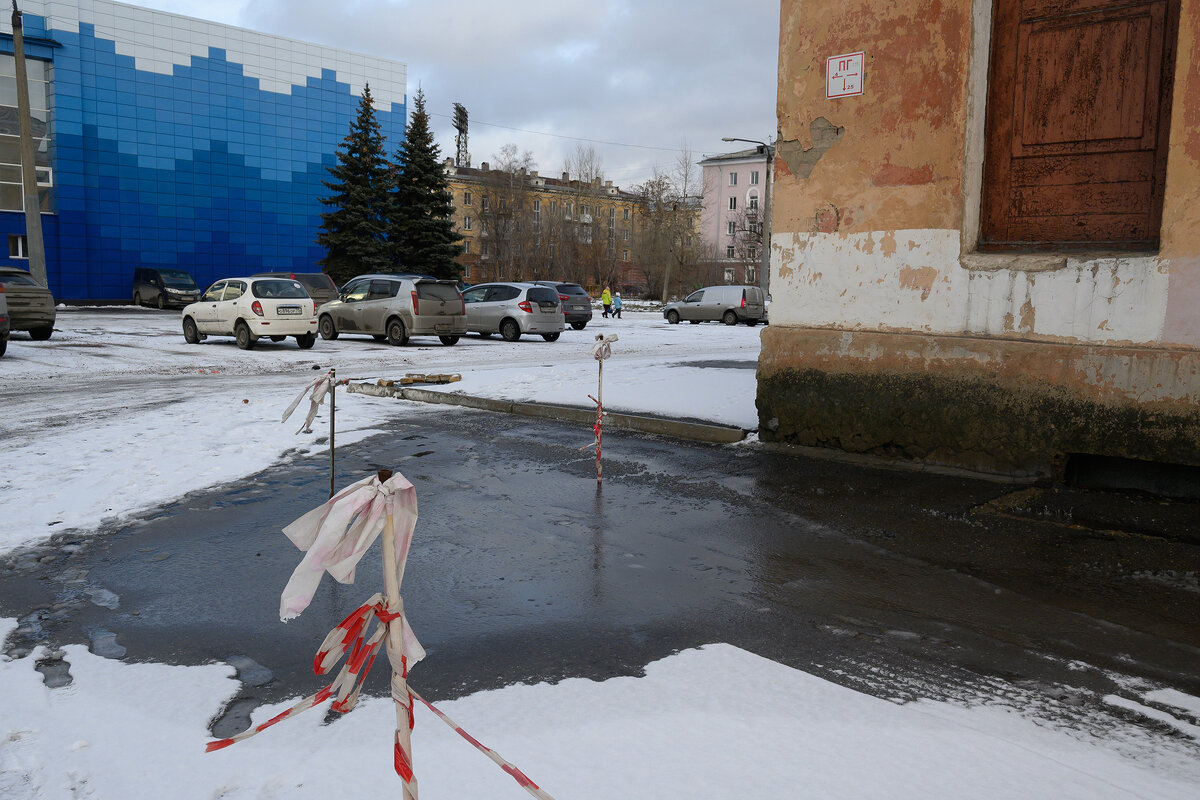 *** - Валерий Михмель 