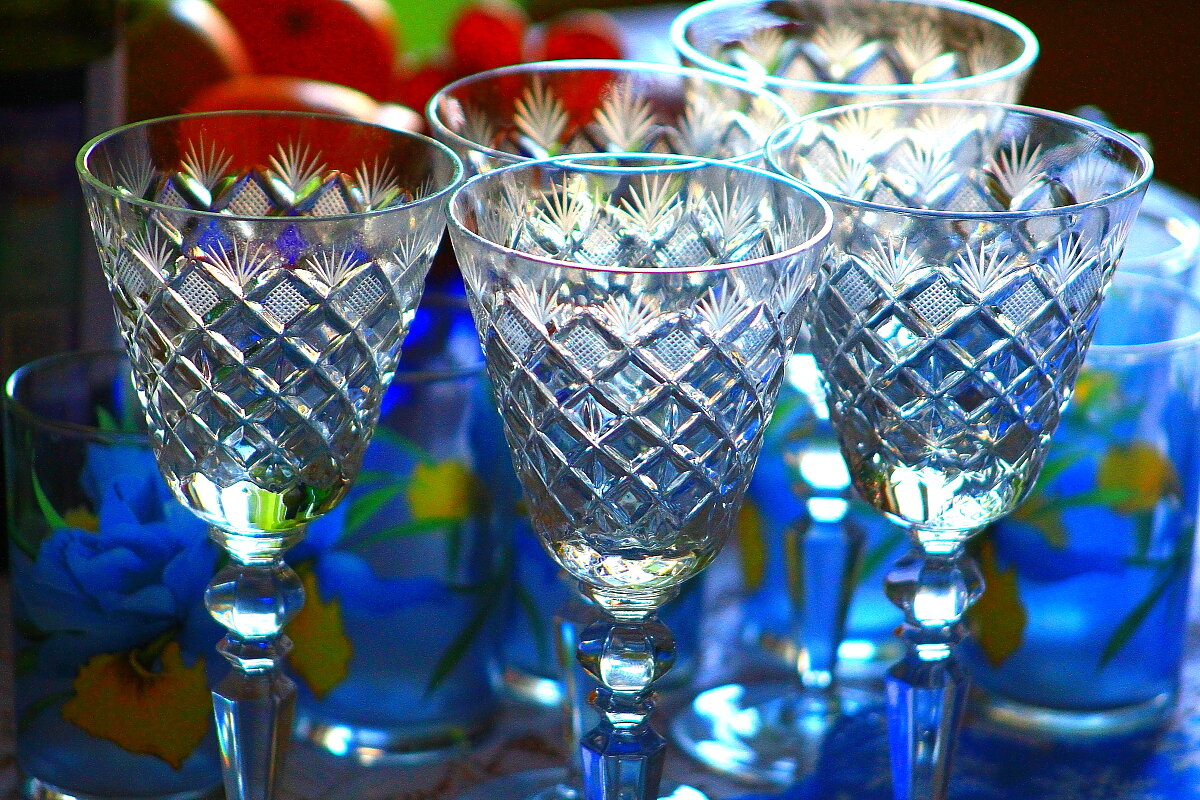 Новогодняя  музыка  хрусталя - олег свирский 