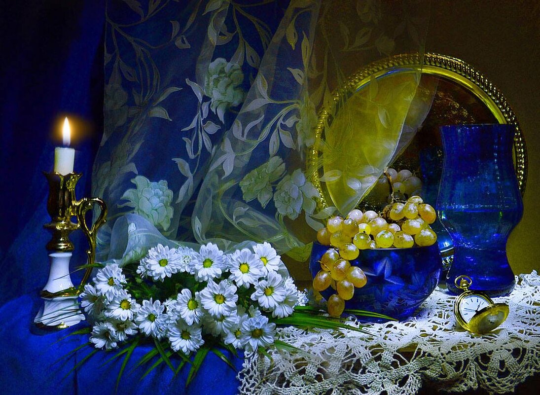 В тающем запахе воска... - Валентина Колова