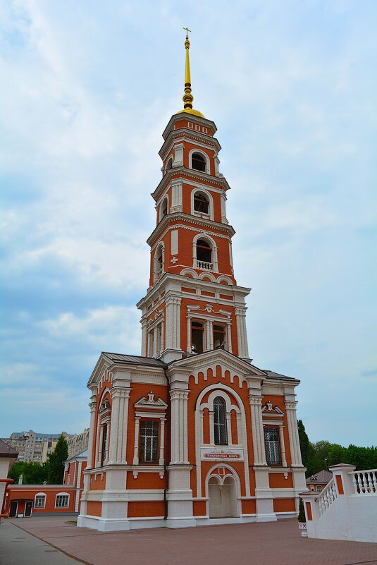 КОЛОКОЛЬНЯ  ПОКРОВСКОГО  СОБОРА - Русский Шах Гончар