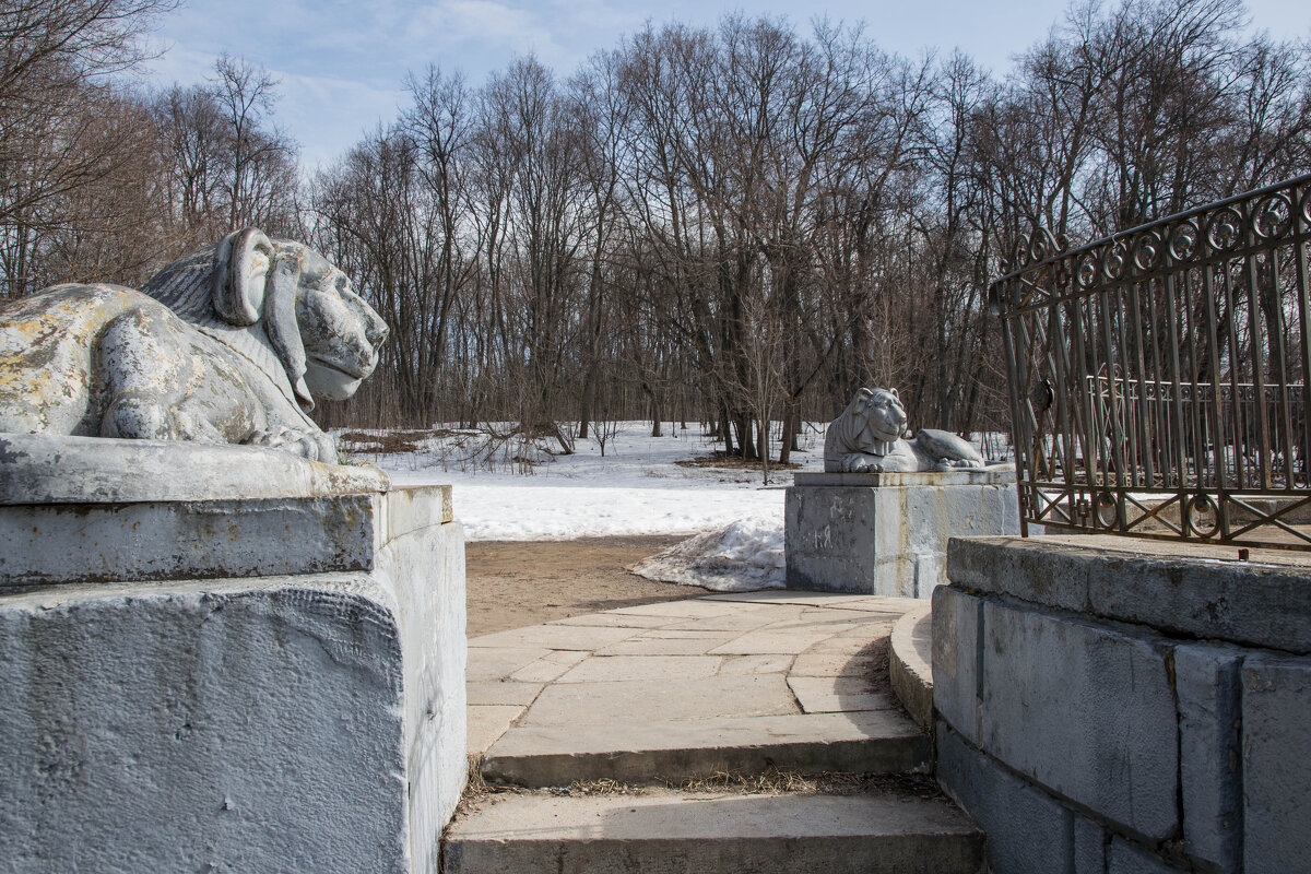 львы на пристани - Сергей Лындин